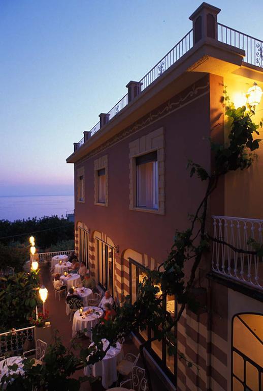 Romantic Hotel & Restaurant Villa Cheta Elite 마라테아 외부 사진